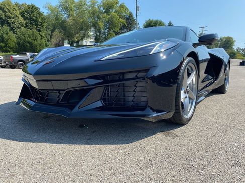 New 2025 Chevrolet Corvette E-Ray w/ Battery Protection Package AWD/4WD image 7