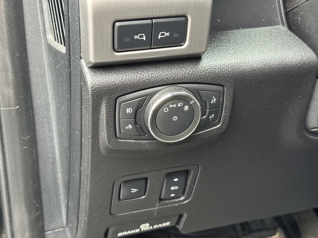 Used 2017 Ford F350 Platinum AWD/4WD image 32