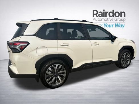 Used 2025 Subaru Forester Touring w/ Popular Package - Touring AWD/4WD image 7