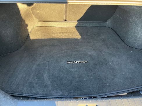 Used 2025 Nissan Sentra SV image 29