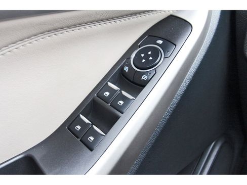 Used 2023 Ford Explorer XLT w/ Equipment Group 202A RWD image 25