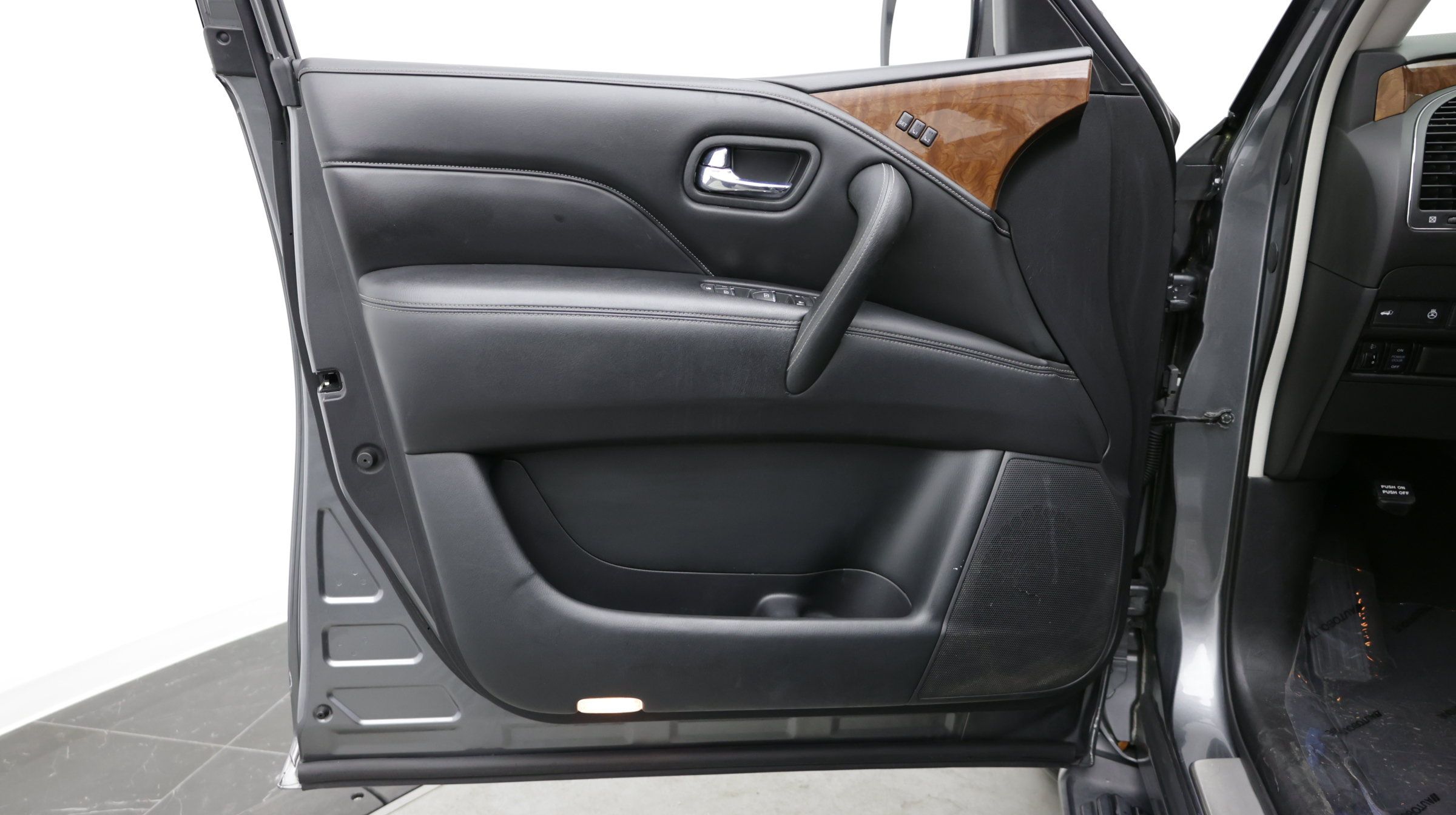 Used 2018 INFINITI QX80 2WD image 14