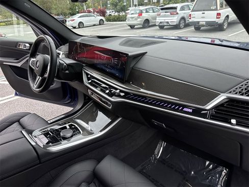 Used 2026 BMW X5 M60i image 33