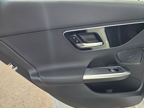 New 2026 Mercedes-Benz C 300 4MATIC Sedan image 19
