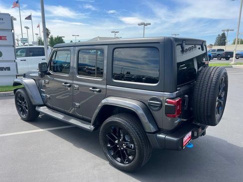 Used 2023 Jeep Wrangler Unlimited Sahara w/ Cold Weather Group AWD/4WD image 23