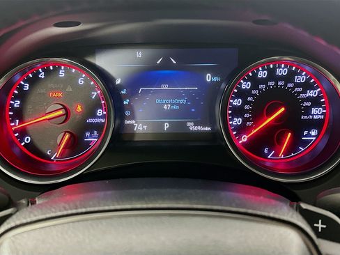 Used 2018 Toyota Camry XSE FWD image 19