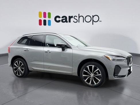 Used 2025 Volvo XC60 B5 Plus AWD/4WD image 7