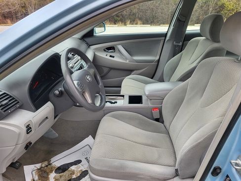 Used 2009 Toyota Camry LE image 11