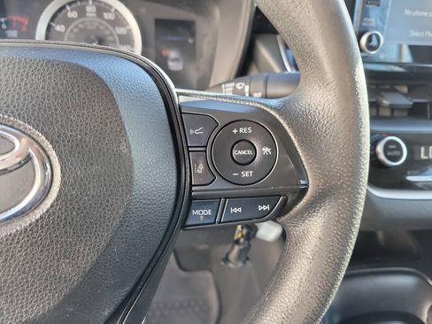 Used 2022 Toyota Corolla LE image 24