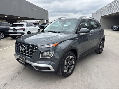 Used 2025 Hyundai Venue SEL