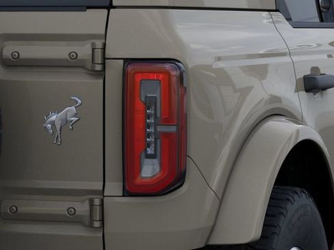 New 2026 Ford Bronco Outer Banks AWD/4WD image 23