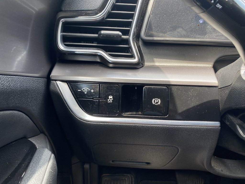 Used 2024 Kia Sportage EX FWD image 19