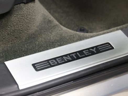 Used 2018 Bentley Bentayga Onyx Edition AWD/4WD image 89