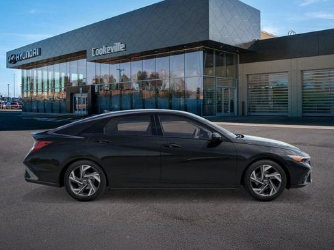 New 2026 Hyundai Elantra SEL Sport Premium FWD image 7