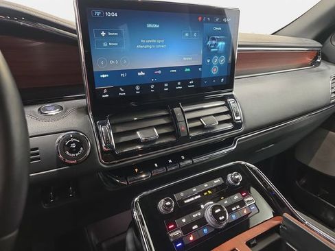 Used 2023 Lincoln Navigator L Reserve image 16