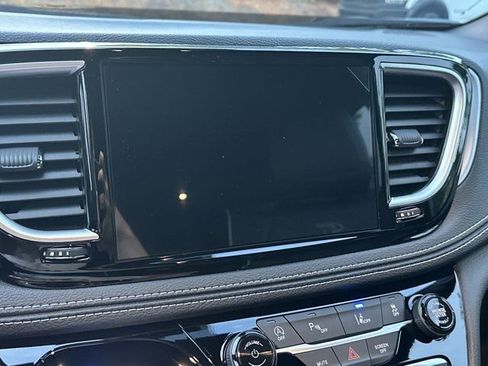 New 2026 Chrysler Pacifica Limited w/ S Appearance Package image 23