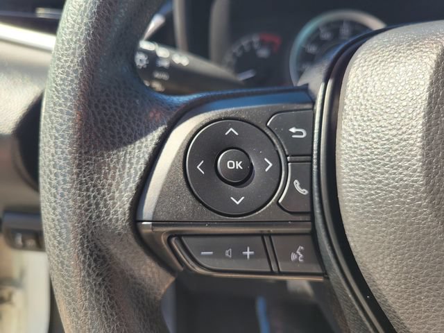 Used 2022 Toyota Corolla LE FWD image 28