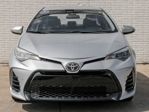 Used 2017 Toyota Corolla SE FWD image 4