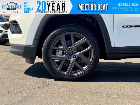 New 2025 Jeep Compass Limited w/ Sun & Sound Group image 14