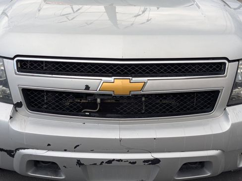 Used 2013 Chevrolet Tahoe LT AWD/4WD image 9