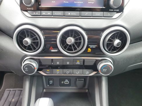 Certified 2025 Nissan Sentra S FWD image 27