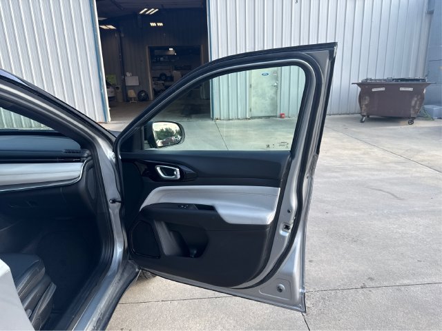 Used 2024 Jeep Compass Limited AWD/4WD image 21