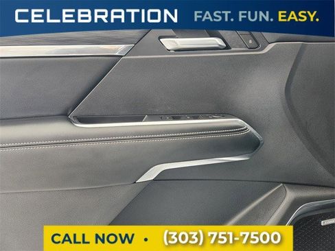 Certified 2025 GMC Acadia Elevation w/ Elevation Premium Package image 8