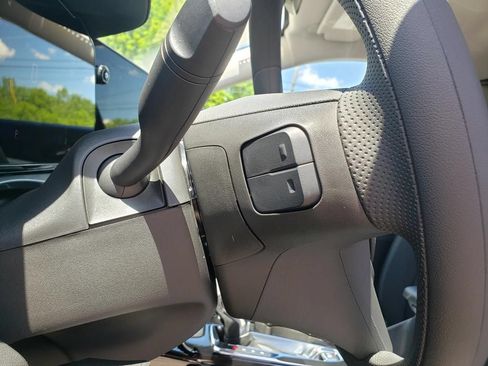New 2026 Chevrolet Trax LT FWD image 25