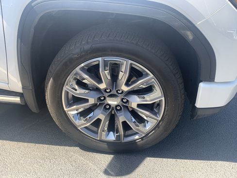 Used 2024 GMC Sierra 1500 Denali image 10