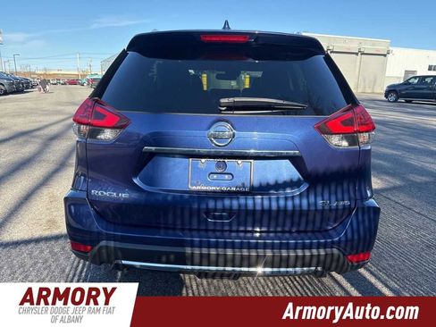 Used 2018 Nissan Rogue SL image 5