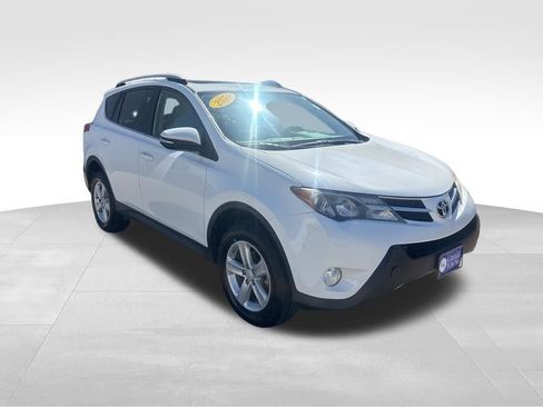 Used 2014 Toyota RAV4 XLE AWD/4WD image 5