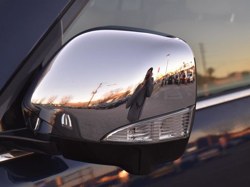 Certified 2024 Nissan Armada Platinum w/ Captain's Chairs Package image 4