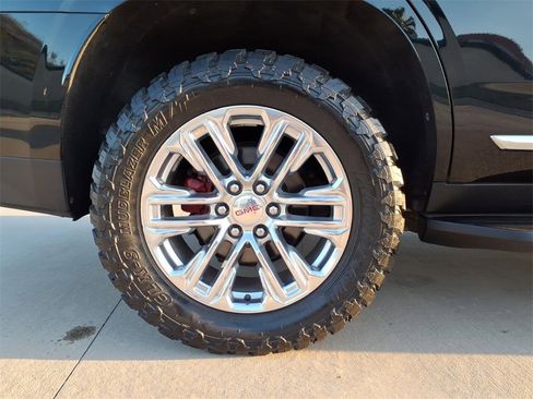 Used 2021 GMC Yukon SLT image 21