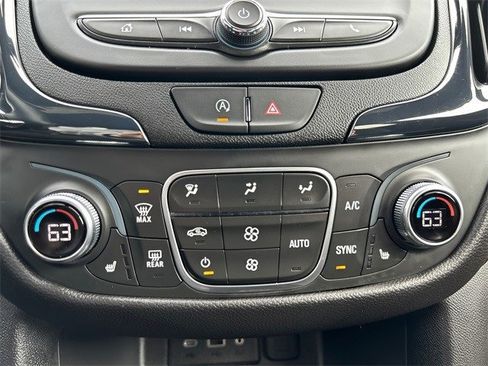 Used 2024 Chevrolet Equinox RS image 27