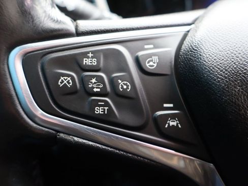 Used 2018 Chevrolet Equinox Premier AWD/4WD image 30