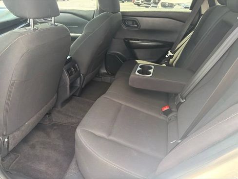 Used 2024 Nissan Rogue S AWD/4WD image 32