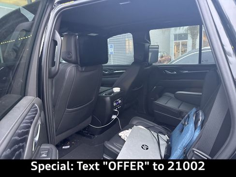 Used 2023 GMC Yukon Denali image 10