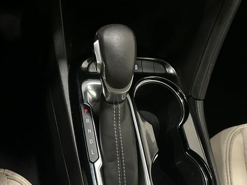 Used 2020 Buick Encore GX Select AWD/4WD image 24