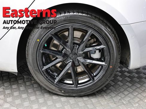 Used 2018 Tesla Model 3 Long Range AWD/4WD image 8