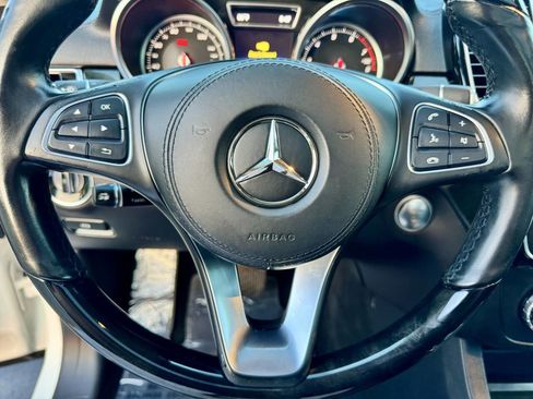 Used 2018 Mercedes-Benz GLS 550 4MATIC image 33