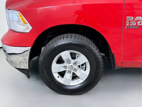 Used 2021 RAM 1500 Classic SLT AWD/4WD image 33