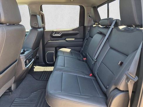 Used 2022 Chevrolet Silverado 1500 LTZ w/ LTZ Premium Package AWD/4WD image 19