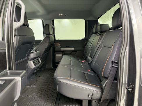 Used 2026 Ford F250 Lariat w/ Black Appearance Package image 25