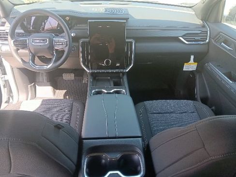 New 2026 GMC Acadia Elevation w/ LPO, Floor Liner Package AWD/4WD image 9
