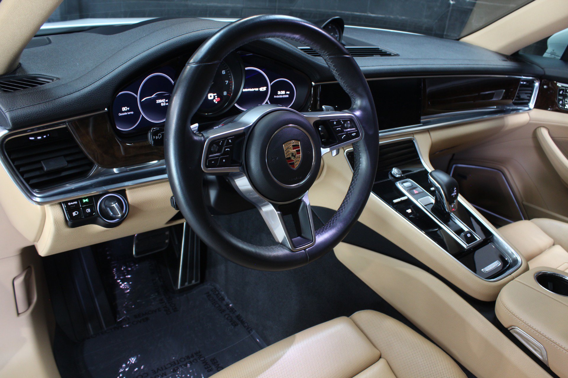 Used 2020 Porsche Panamera 4S AWD/4WD image 32