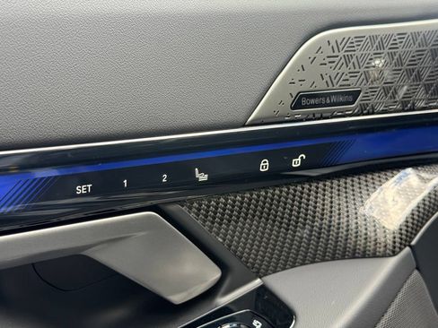 New 2027 BMW M5 Touring AWD/4WD image 16
