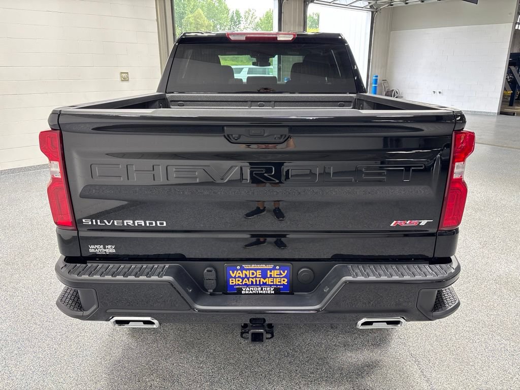 New 2026 Chevrolet Silverado 1500 RST AWD/4WD image 6
