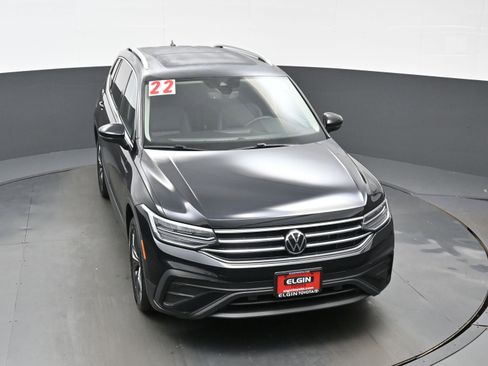 Used 2022 Volkswagen Tiguan SE AWD/4WD image 37