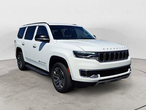 Used 2024 Jeep Wagoneer Series II w/ Flexible Seating Group image 1