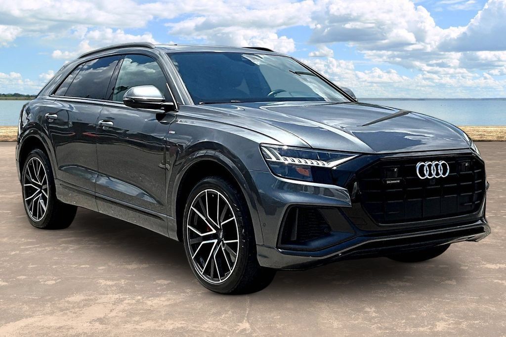 Used 2020 Audi Q8 Premium Plus w/ Premium Plus Package AWD/4WD image 3